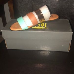 Multicolor slip on sandals💗💗